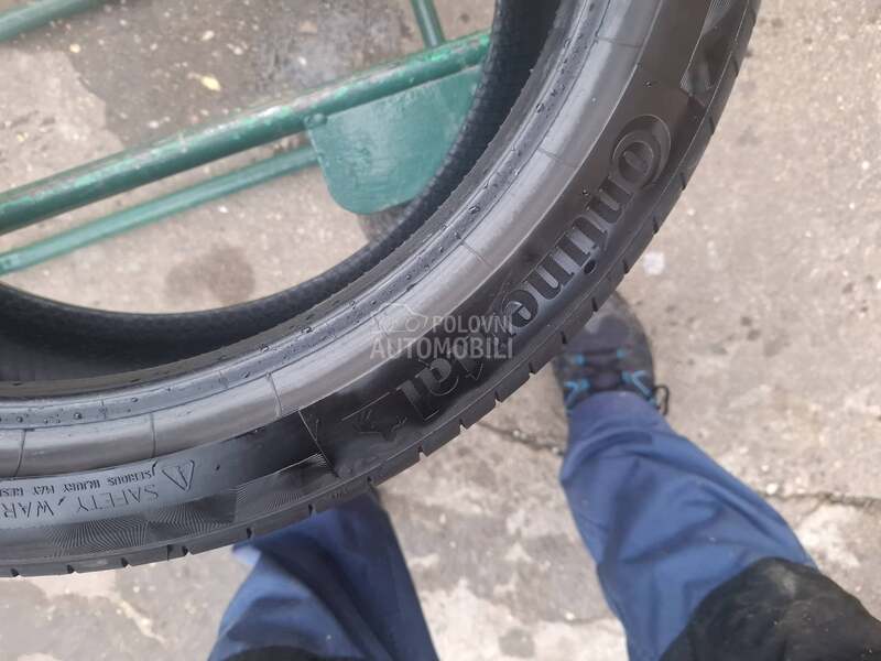Continental 215/40 R17 Letnja