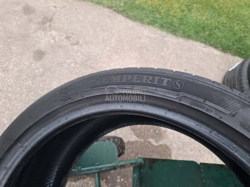 Semperit 215/40 R17 Letnja