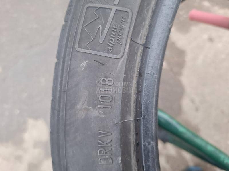 Semperit 215/40 R17 Letnja