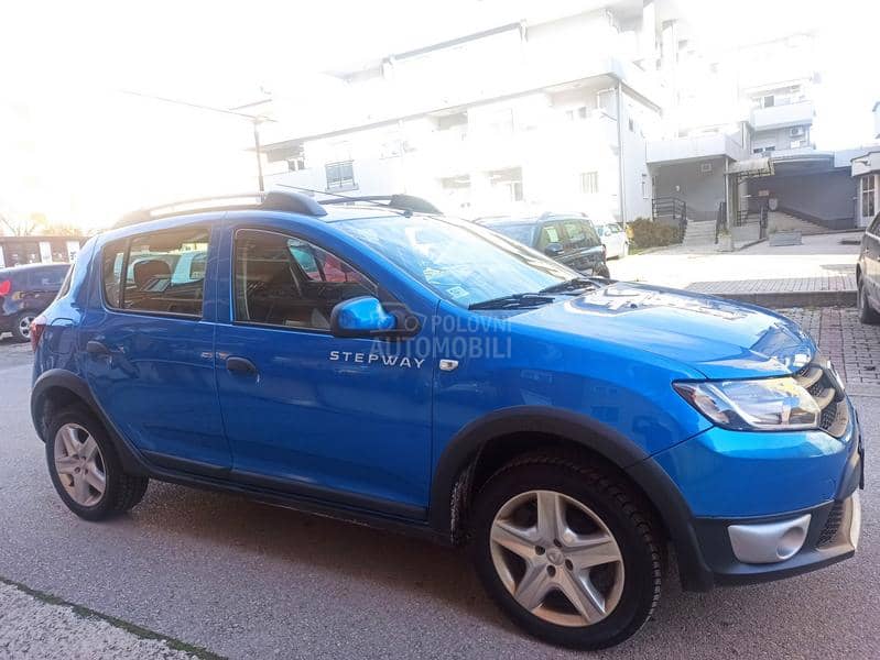 Dacia Stepway 1O8.5OO k m / NOV