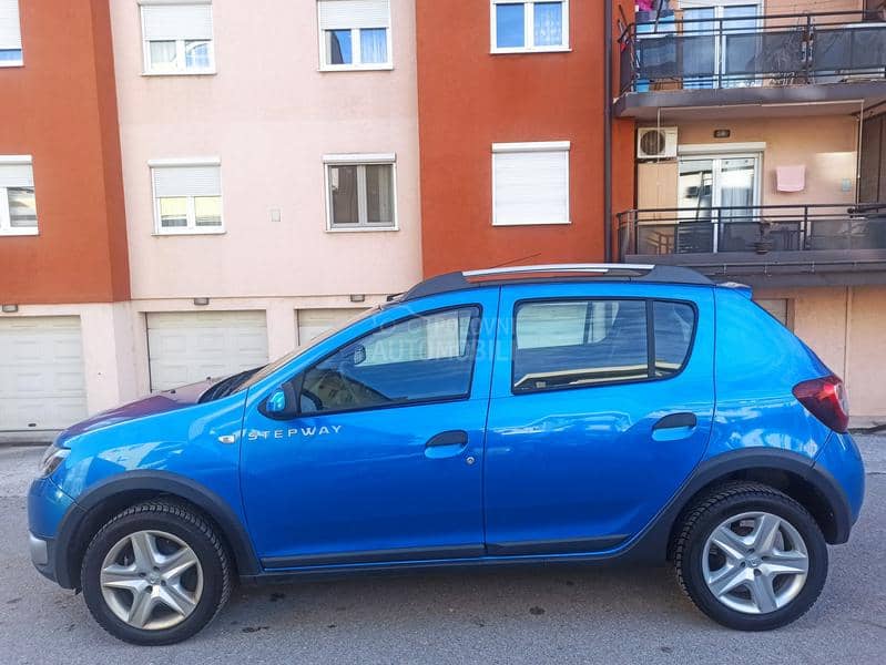 Dacia Stepway 1O8.5OO k m / NOV