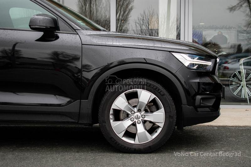 Volvo XC40 D4 AWD Momentum