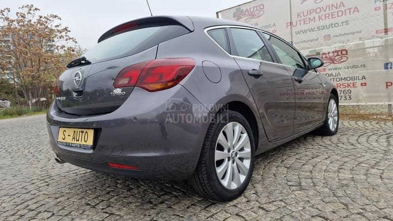 Opel Astra J KREDlT BEZ UCESCA