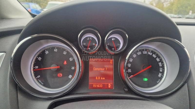 Opel Astra J KREDlT BEZ UCESCA