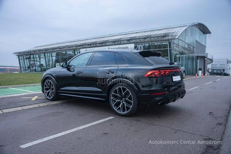 Audi RS Q8 