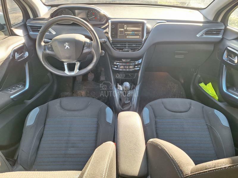 Peugeot 208 ZA PREPRODAVCE