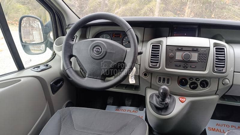 Opel Vivaro 2.0cdti TERETNI 5 SEDISTA