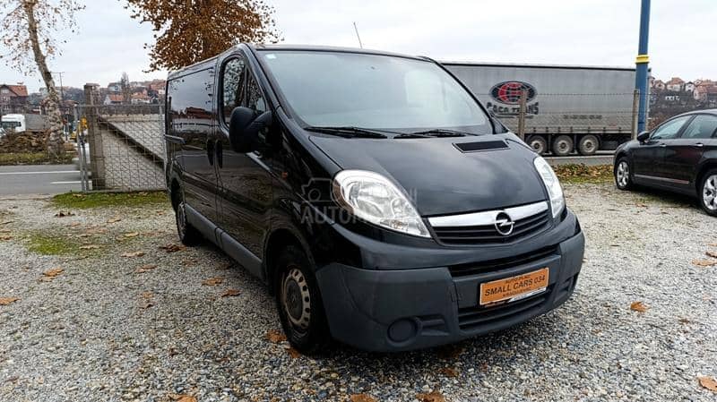 Opel Vivaro 2.0cdti TERETNI 5 SEDISTA