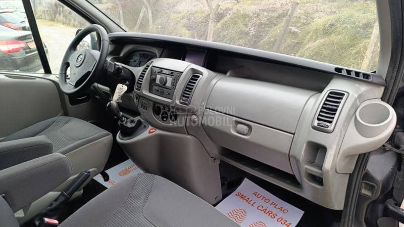 Opel Vivaro 2.0cdti TERETNI 5 SEDISTA