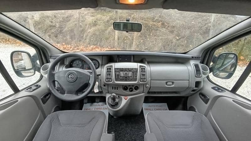 Opel Vivaro 2.0cdti TERETNI 5 SEDISTA