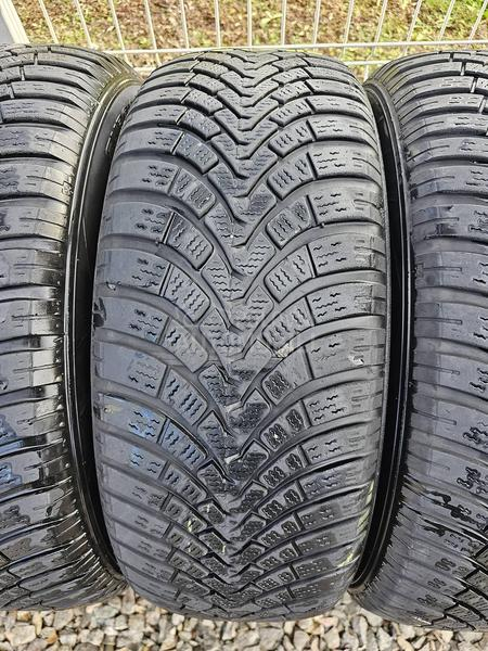 Falken 225/60 R17 Zimska