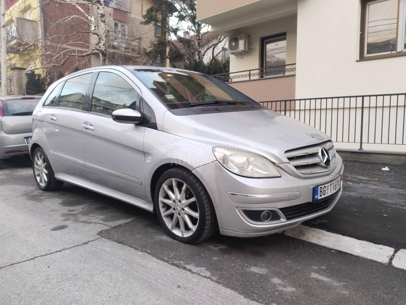 Mercedes Benz B 200 Avangard