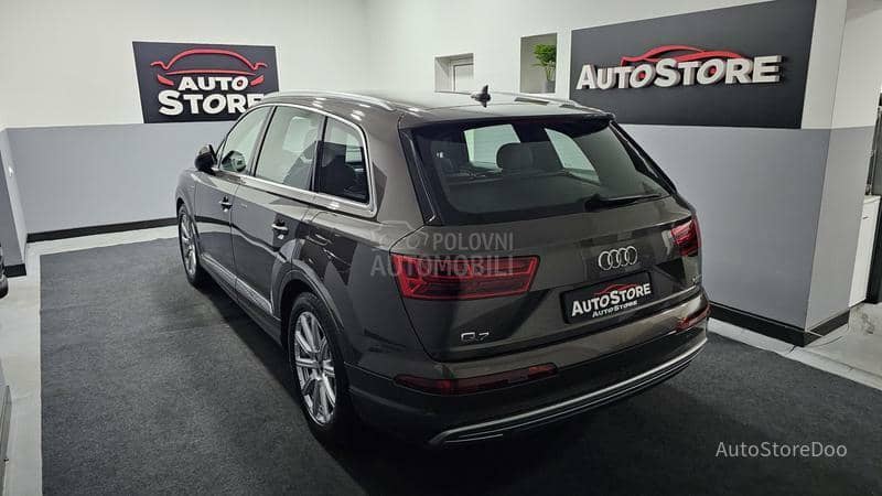 Audi Q7 E Trone