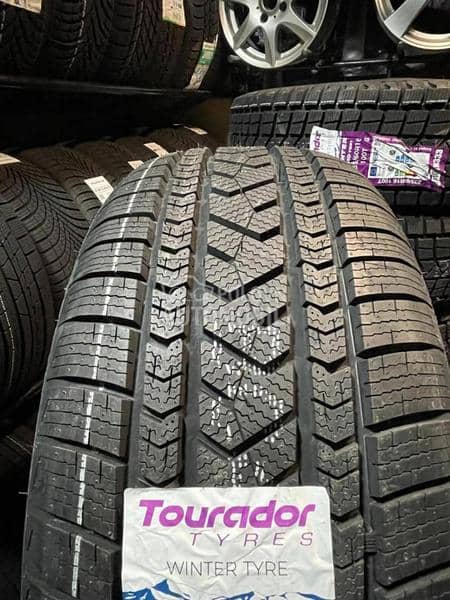 Tourador 275/35 R20 Zimska