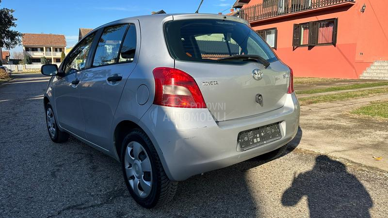 Toyota Yaris 1.0 VVT-i