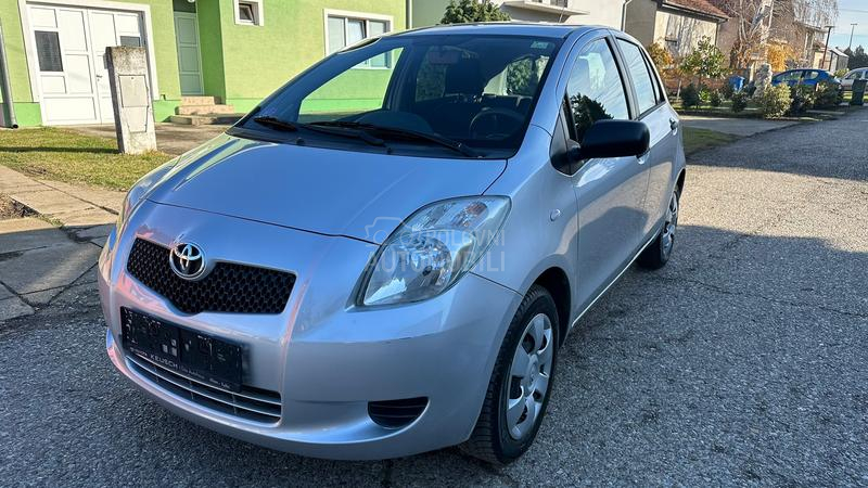 Toyota Yaris 1.0 VVT-i