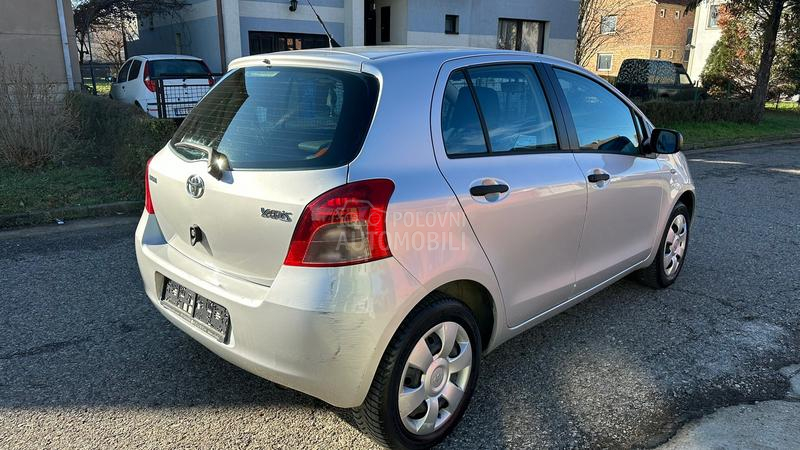 Toyota Yaris 1.0 VVT-i