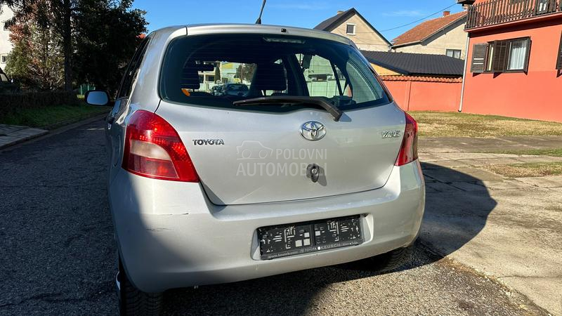 Toyota Yaris 1.0 VVT-i