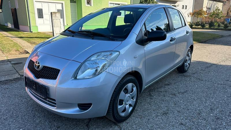 Toyota Yaris 1.0 VVT-i