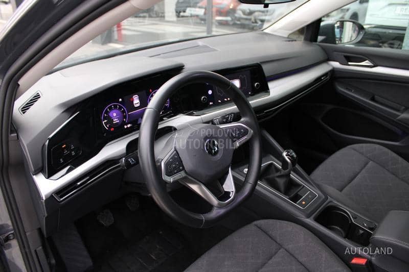 Volkswagen Golf 8 1.0 TSI Life