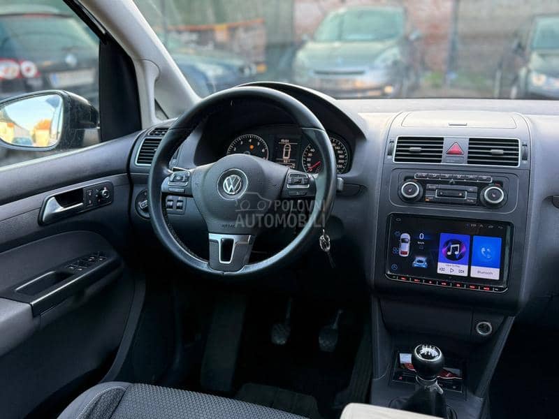 Volkswagen Touran 1.4 TSI 7 SEDIŠTA