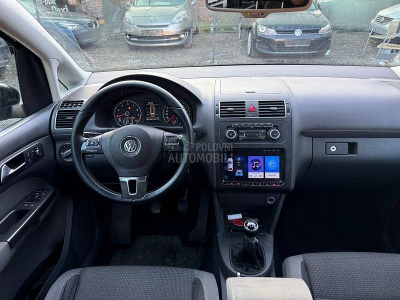 Volkswagen Touran 1.4 TSI 7 SEDIŠTA