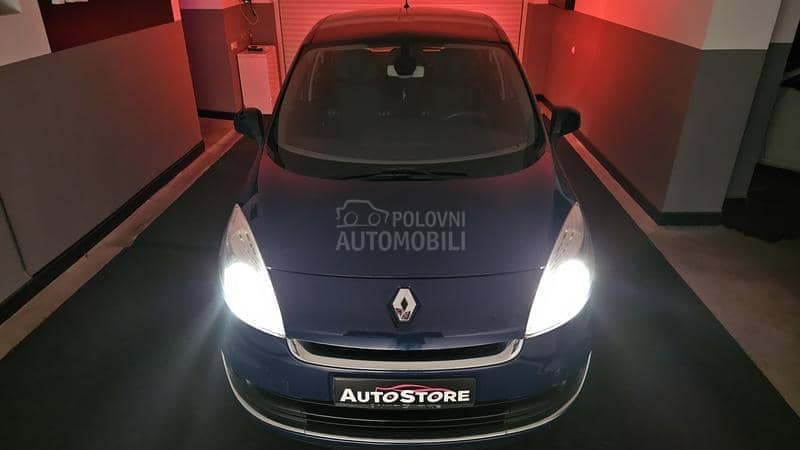 Renault Scenic 1.5 DCI