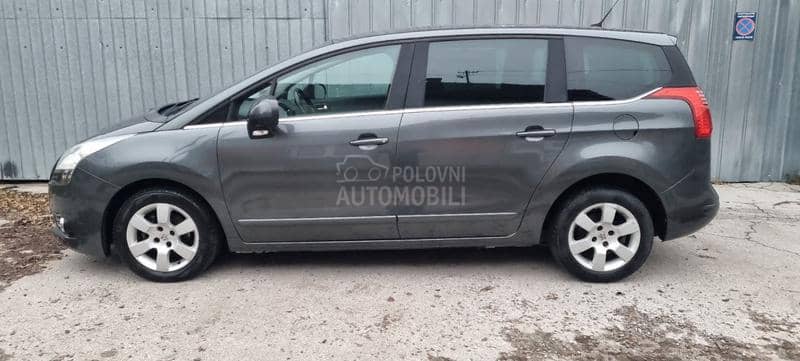 Peugeot 5008 HDI N.A.V.I