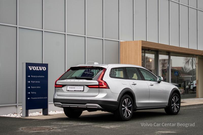 Volvo V90 Cross Country D4 AWD