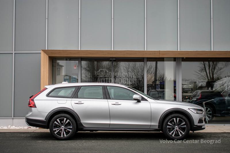 Volvo V90 Cross Country D4 AWD