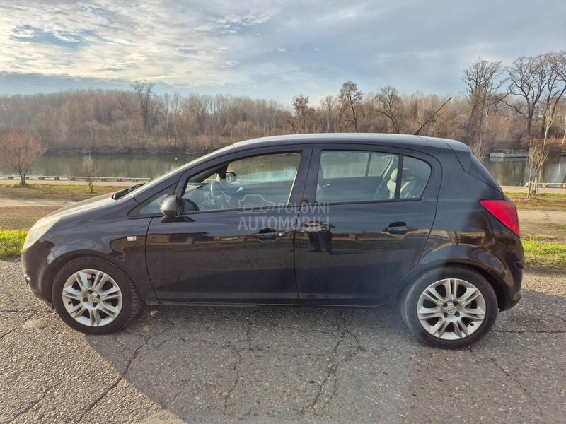 Opel Corsa D 1.4