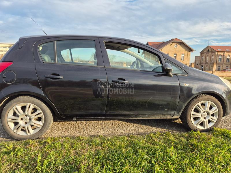 Opel Corsa D 1.4