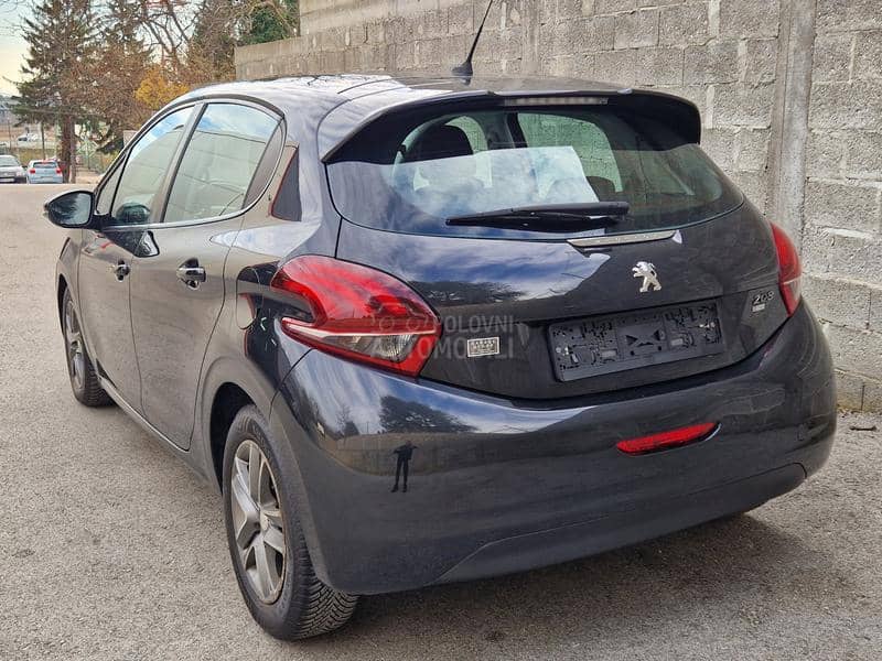 Peugeot 208 1.4 eHDi AUT0MATK