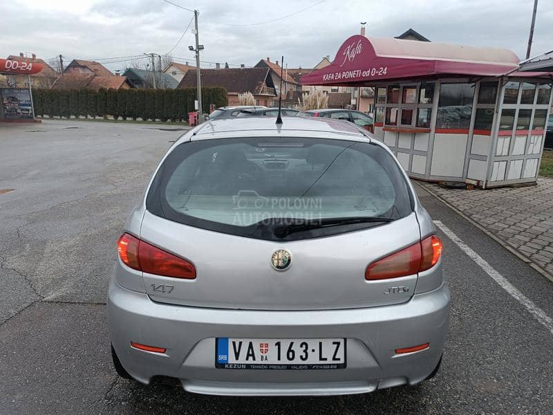 Alfa Romeo 147 