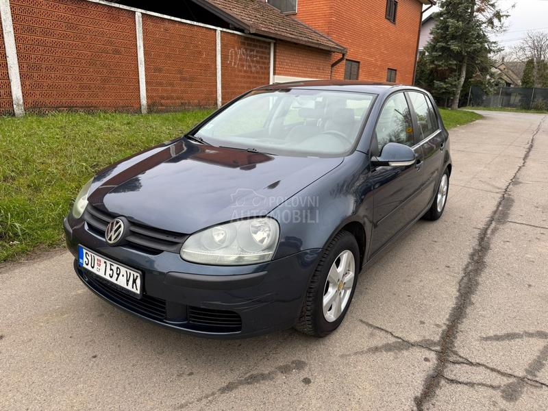 Volkswagen Golf 5 1.4b 55k w PIin