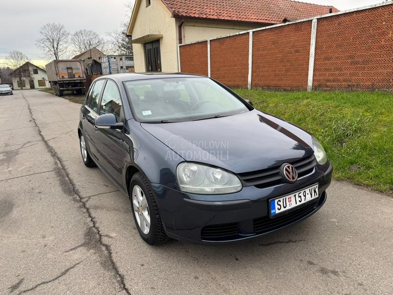 Volkswagen Golf 5 1.4b 55k w PIin