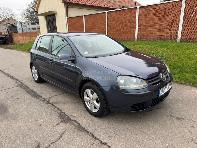 Volkswagen Golf 5 1.4b 55k w PIin