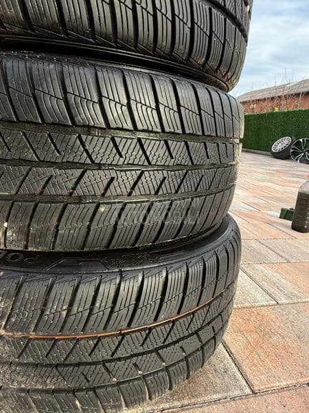 Barum 225/45 R17 Zimska