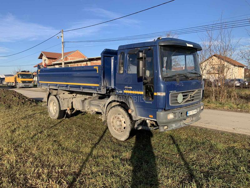 Volvo FL 220