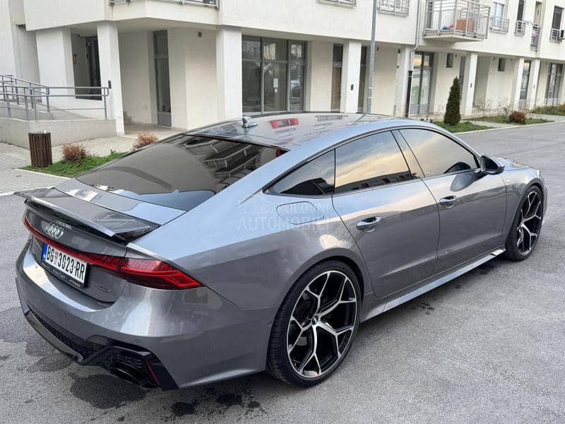 Audi A7 