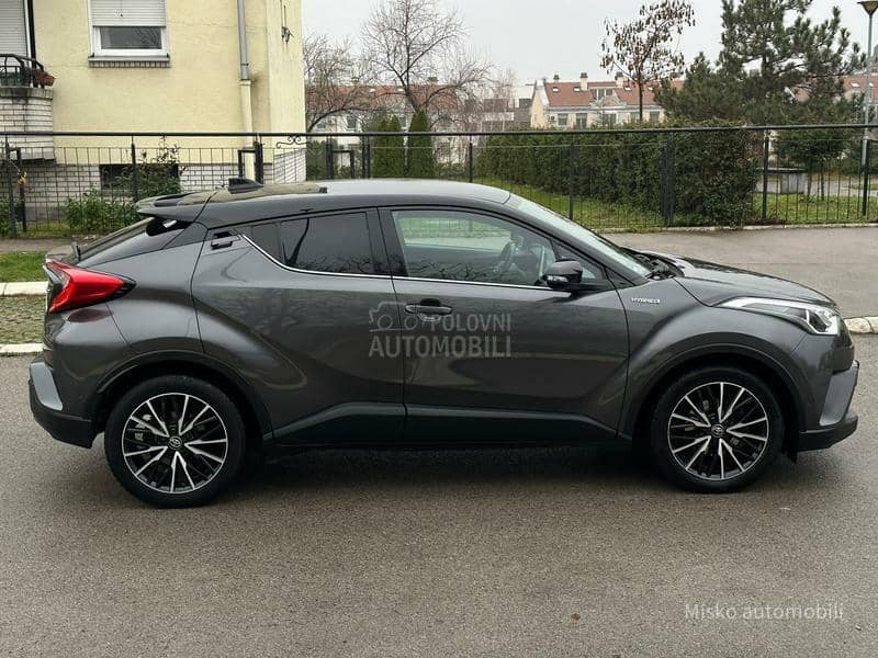 Toyota C-HR 1.8 i Hybrid Nav Kam