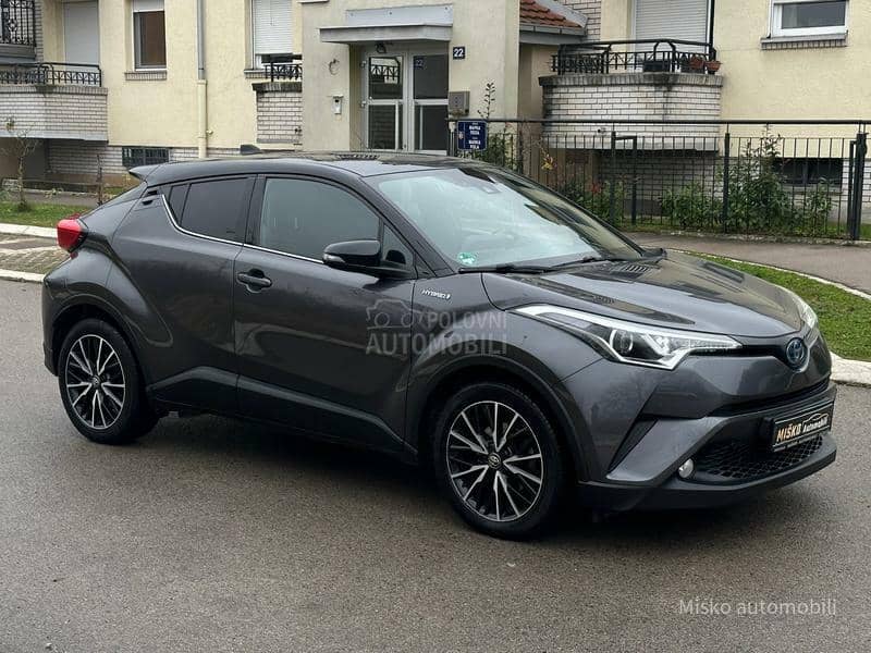 Toyota C-HR 1.8 i Hybrid Nav Kam