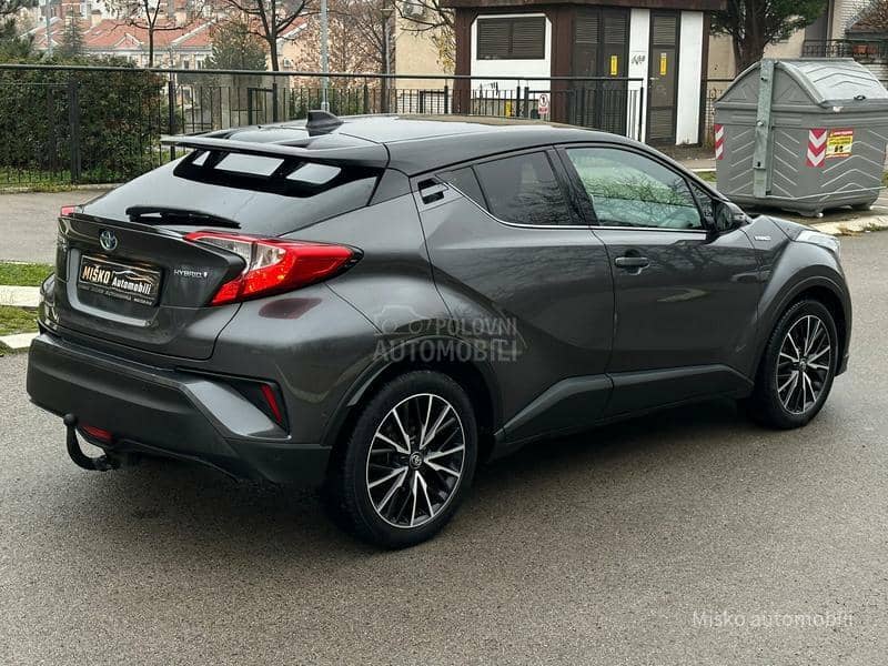 Toyota C-HR 1.8 i Hybrid Nav Kam