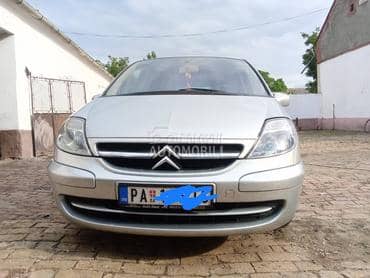 Citroen C8 