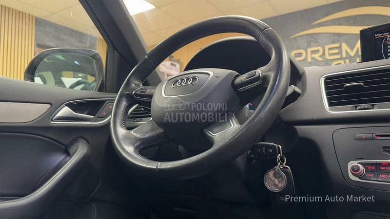 Audi Q3 2.0TDI/S LINE/NOV/