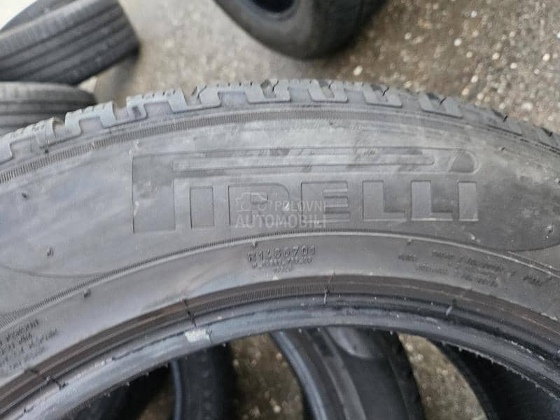 Pirelli 235/60 R18 Zimska