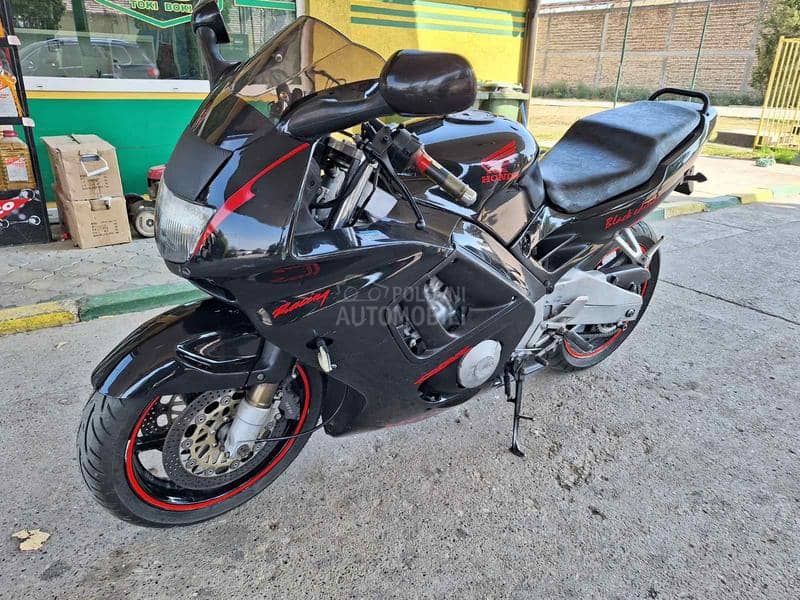 Honda CBR 600 F2