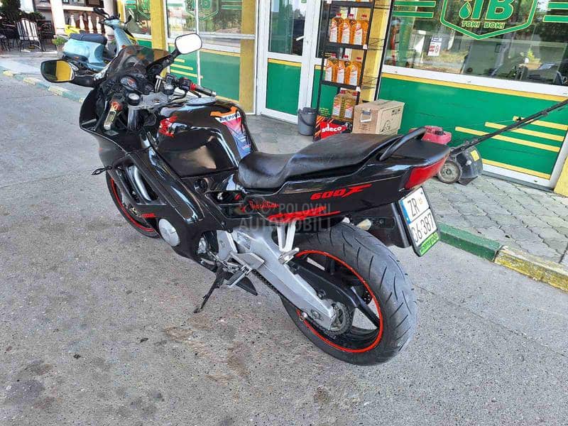 Honda CBR 600 F2