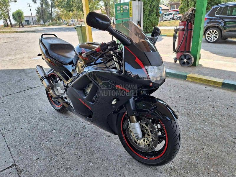 Honda CBR 600 F2