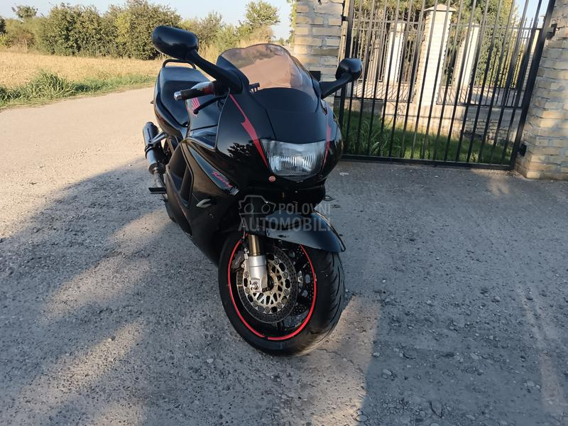 Honda CBR 600 F2